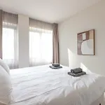Modern 2br In Centre