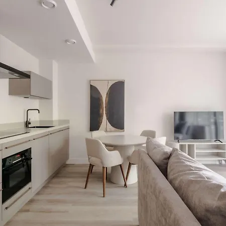 Апартаменты Modern 2br In Centre *