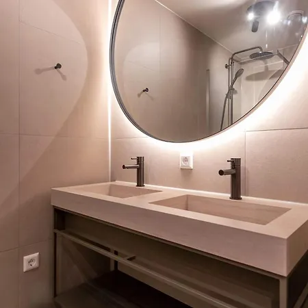 Апартаменты Modern 2br In Centre *