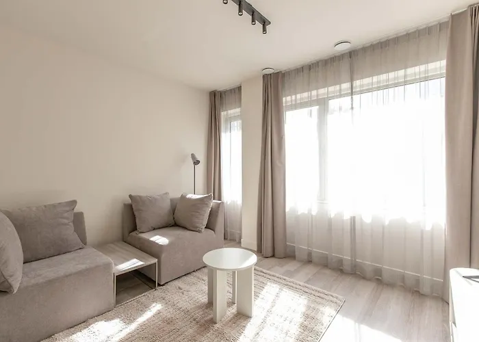 Lägenhet Modern 2br In Centre